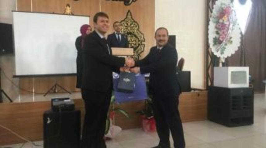 M&uuml;d&uuml;r Tanrıkulu: Yaptığı Projeyle Bize B&uuml;y&uuml;k Bir Gurur Yaşatan &Ouml;ğretmenimizi Y&uuml;rekten Kutluyorum