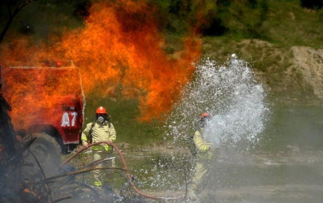 Ormancılar En Hızlı Hortumu A&ccedil;abilmek İ&ccedil;in Yarıştı