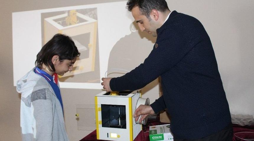 Van’da “3d Modelleme Ve Hızlı Prototipleme” Eğitimi