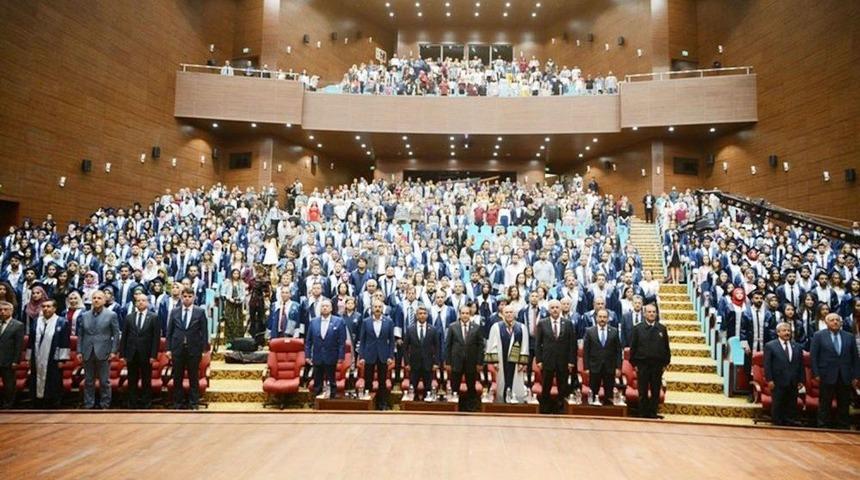 Uşak Üniversitesi 2017-2018 Yılı Mezuniyet Töreni Yapıldı
