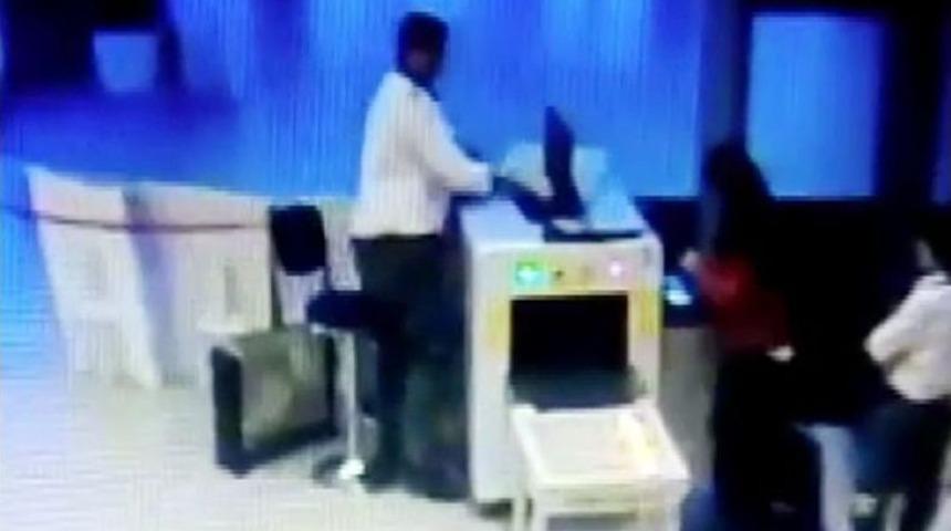(özel) Avm’nin X-ray Cihazında Unutulan Cep Telefonunu Böyle Çaldı