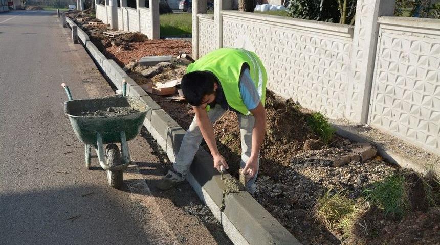 Kartepe&rsquo;de Kaldırım &Ccedil;alışmaları Devam Ediyor