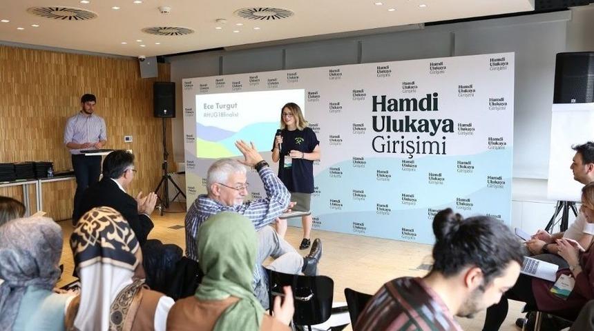 Eski Milli Y&uuml;z&uuml;c&uuml;n&uuml;n Projesi İlk 24&rsquo;te