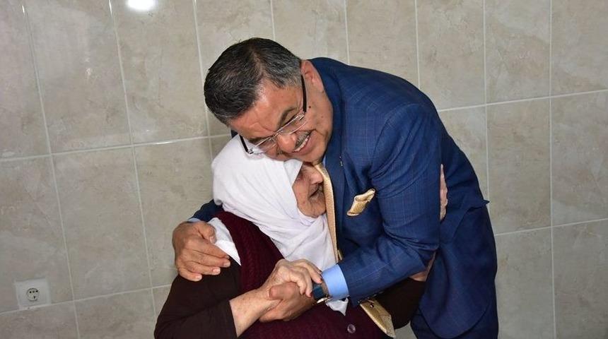 Başkan Yağcı&rsquo;dan Huzurevi Yaşlı Bakım Ve Rehabilitasyon Merkezi&rsquo;ne Ziyaret