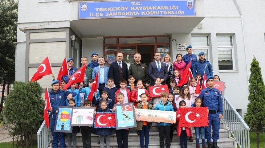 Minik Y&uuml;rekler Mehmet&ccedil;iğin Yanında