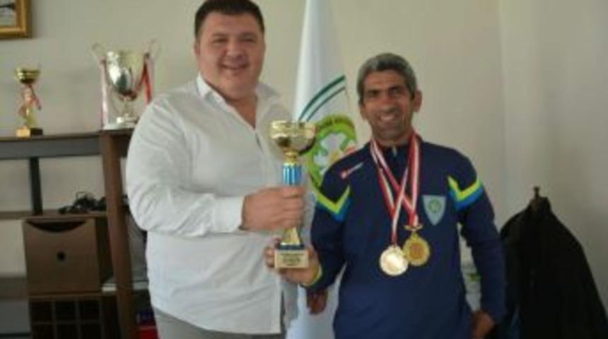 Şampiyon Atlet Batman&rsquo;da Da Şaşırtmadı