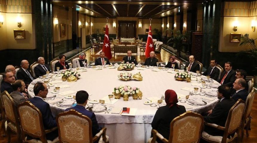 Cumhurbaşkanı Erdoğan Eğitimcilerle Bir Araya Geldi