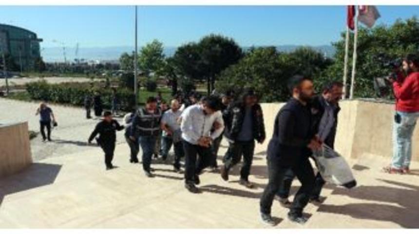Kocaeli&rsquo;de Torbacı Operasyonunda 26 Kişi Tutuklandı
