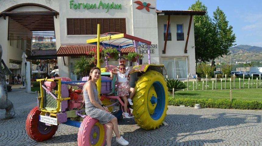 Forum Aydın&rsquo;da Anneler G&uuml;n&uuml; G&ouml;rsel Ş&ouml;lene D&ouml;n&uuml;şt&uuml;