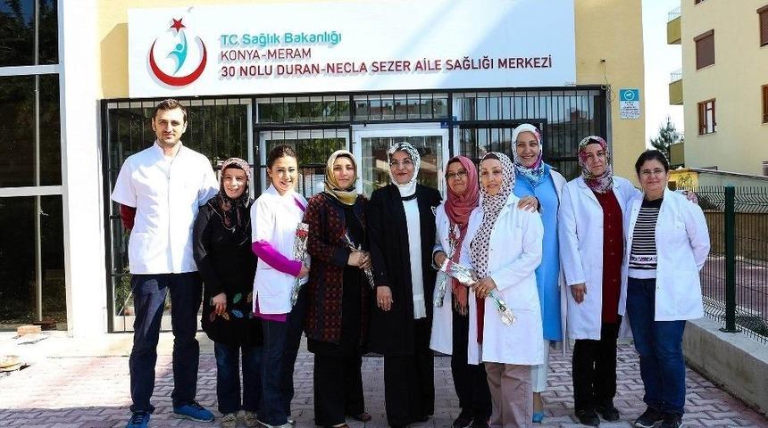 Başkan Toru&rsquo;dan Hemşirelere Karanfil