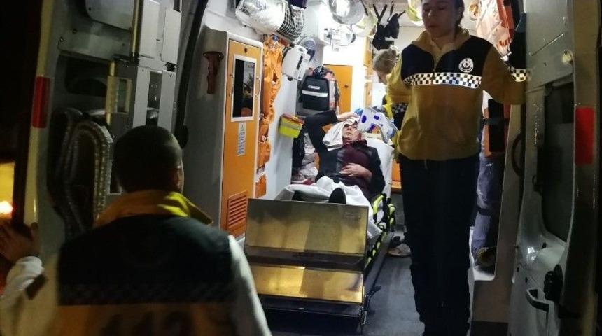 Bursa&rsquo;da Trafik Kazası: 2 Kişi Yaralı