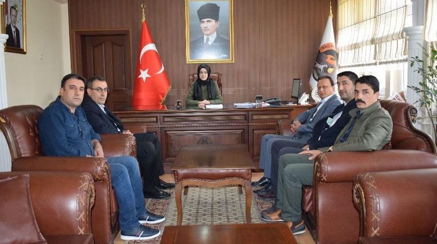 Ak&ccedil;adağ Kaymakamı G&ouml;reve Başladı