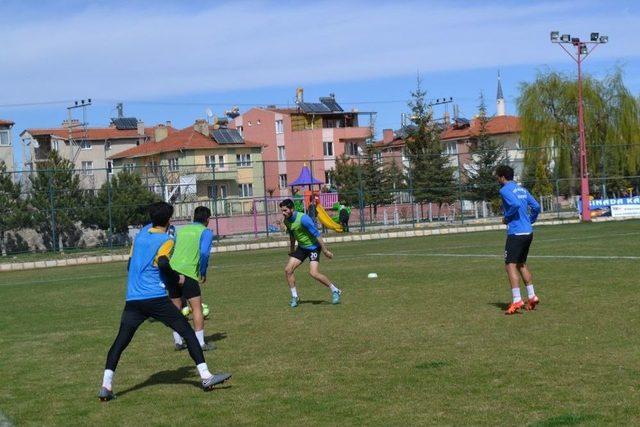 Şuhut Belediye Hisarspor, Ortaca Belediyespor Deplasmanına Hazırlanıyor