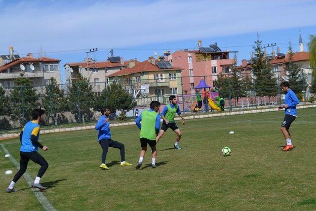 Şuhut Belediye Hisarspor, Ortaca Belediyespor Deplasmanına Hazırlanıyor