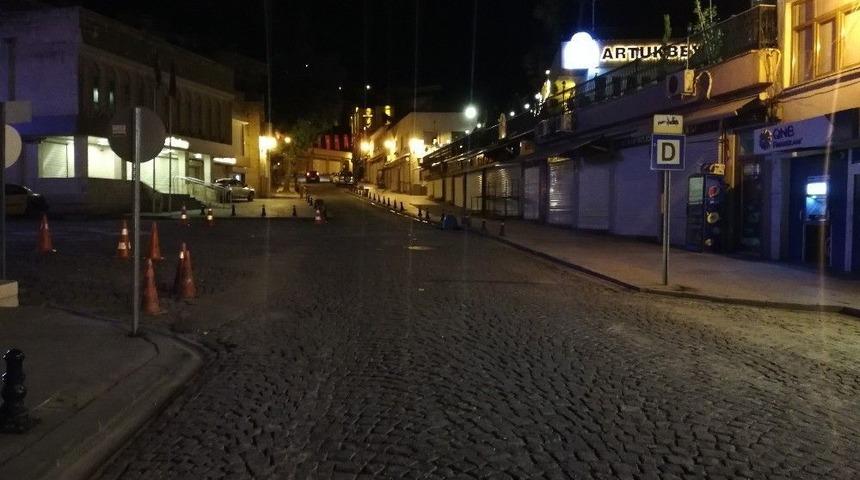 Mardin&rsquo;de Polise &Ccedil;irkin Saldırı