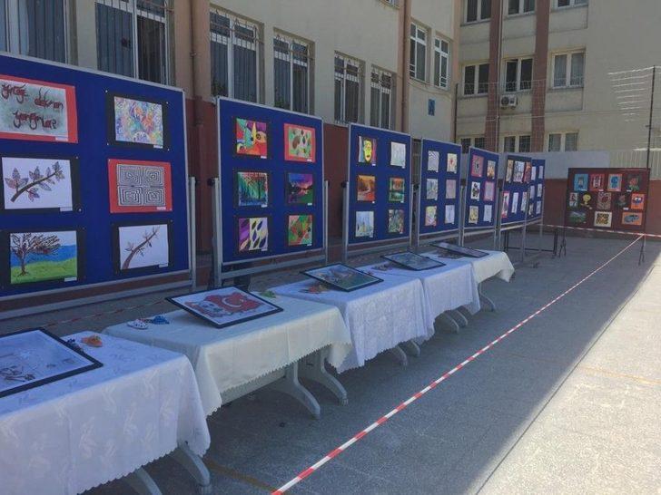 Şehitler Ortaokulundan Yılsonu Sergisi G1