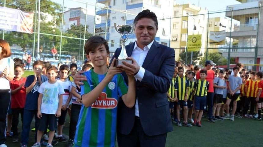 Aliağalı Şampiyonlar Ödüllerine Kavuştu