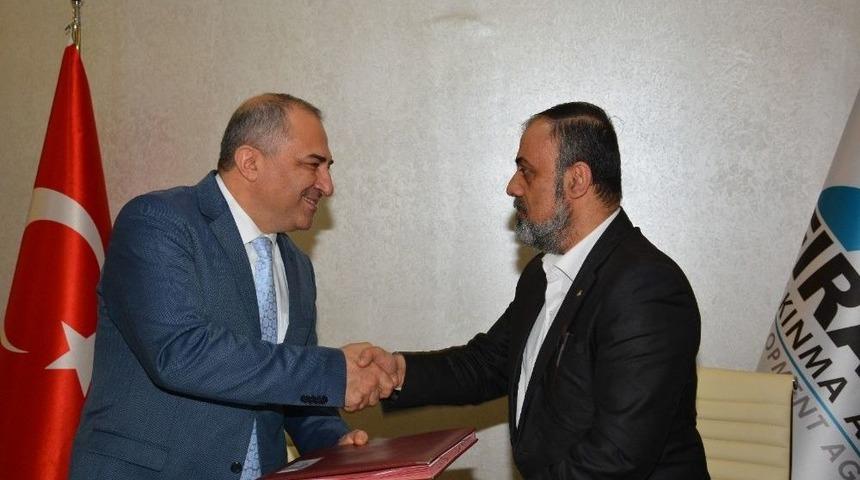 Malatya&rsquo;da Kuru Kayısı Lisanslı Depoculuğu Hayata Ge&ccedil;iriliyor