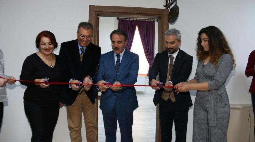 Yabancı Diller Y&uuml;ksekokulunda &lsquo;a Cup Of English&rsquo; Etkinlik Alanı A&ccedil;ıldı