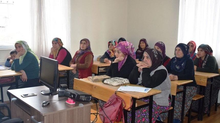 &lsquo;ailede Sabır&rsquo; Konferansı D&uuml;zenlendi