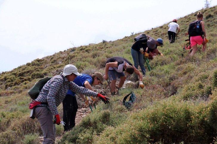 Antik Karia Yolunun Gönüllü İşçileri G4