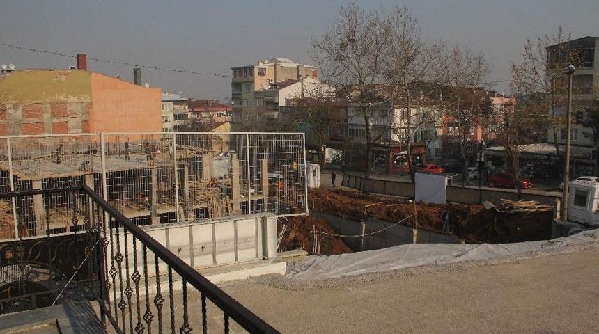 Okulun Duvarı &Ccedil;&ouml;kt&uuml;