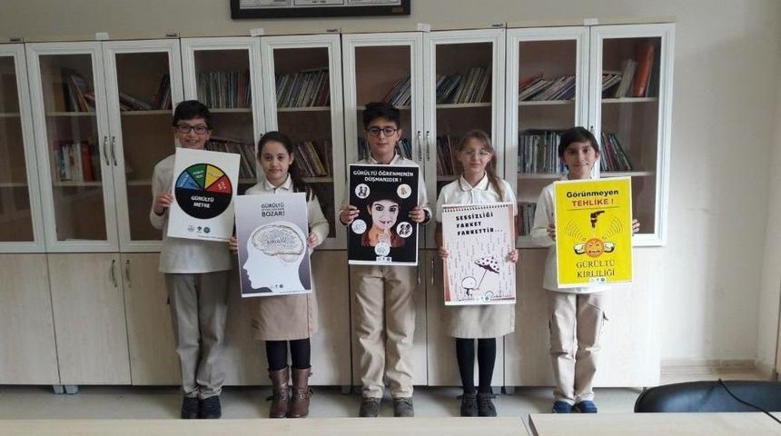 G&uuml;r&uuml;lt&uuml; Gitti, Başarı Geldi