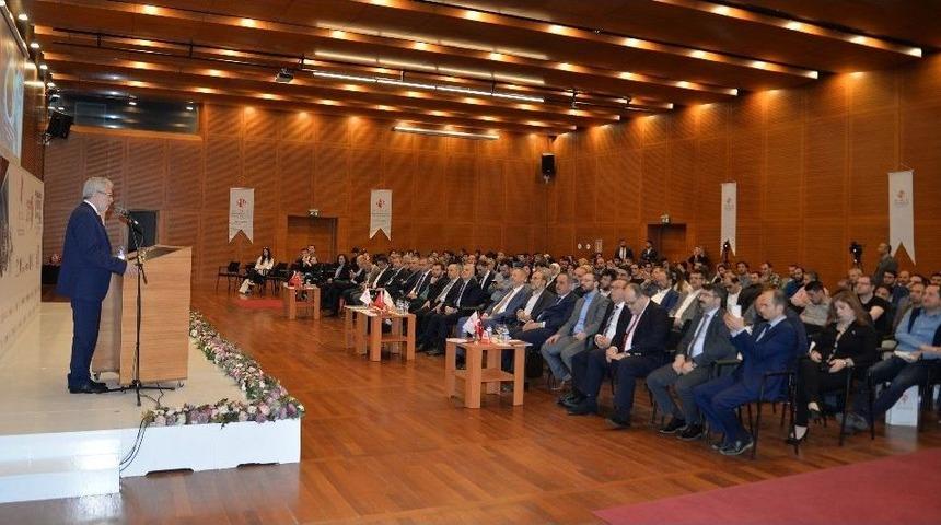 Ulcay: &ldquo;maharet Teknolojiye Y&ouml;n Vermekte&rdquo;