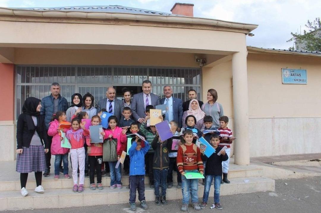 (&ouml;zel) Bir Mesajla T&uuml;m Okula Yardım Geldi