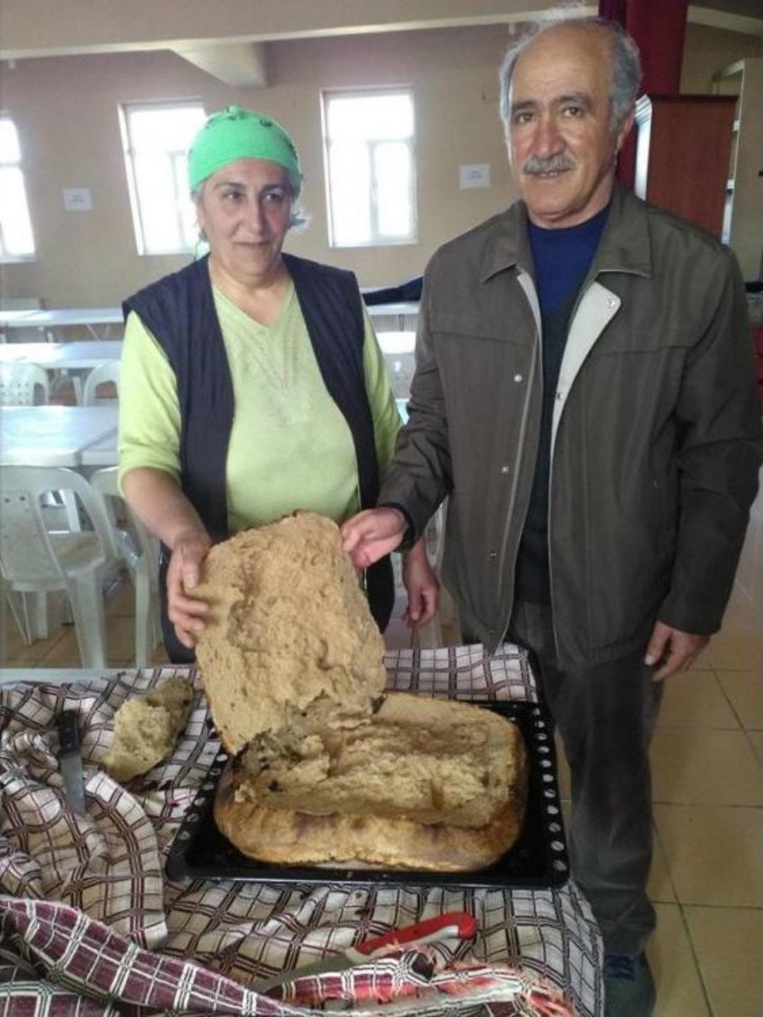 Varto Pir Sultan Abdal K&uuml;lt&uuml;r Derneğinden &lsquo;zerfet&rsquo; Yemeği