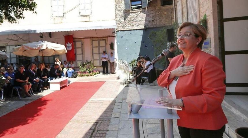 Konaklı Kadınlar H&uuml;nerlerini Sergiledi