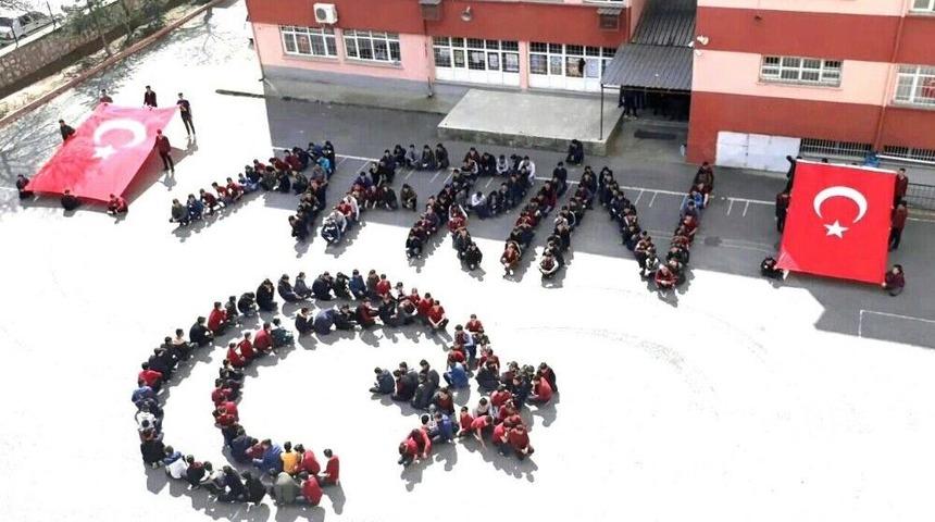 Akşehirli Öğrencilerden Zeytin Dalı Harekatına Destek