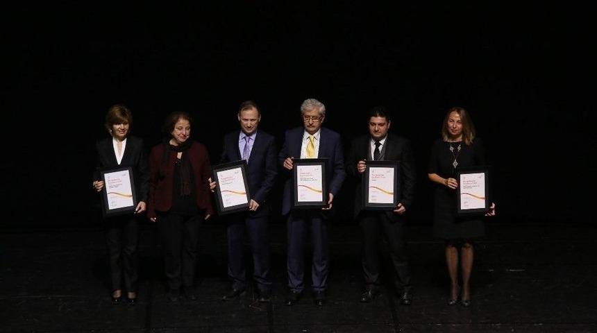 B&uuml;y&uuml;kşehir&rsquo;e Ulaşımda &lsquo;m&uuml;kemmellik&rsquo; &Ouml;d&uuml;l&uuml;