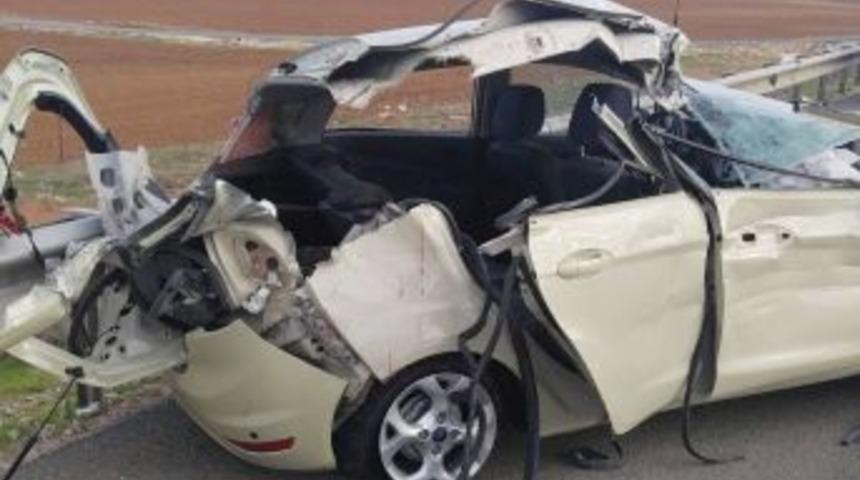 Şanlıurfa&rsquo;da Devrilen Otomobildeki 6 Asker Yaralandı