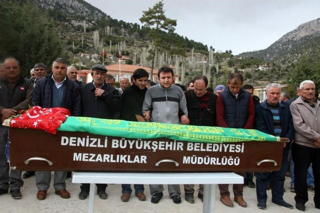 Aynı Tabutta 3 Cenaze 3 Acı