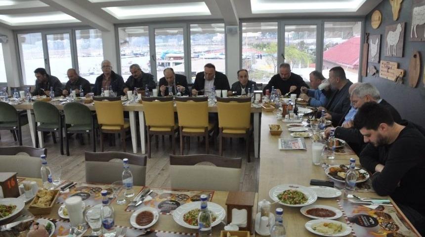 Başkan Yılmaz, Dernek Temsilcileriyle Buluştu