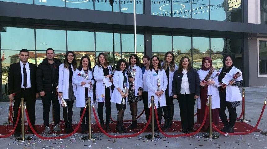 &Ouml;ğretmenlere S&uuml;rpriz Kutlama