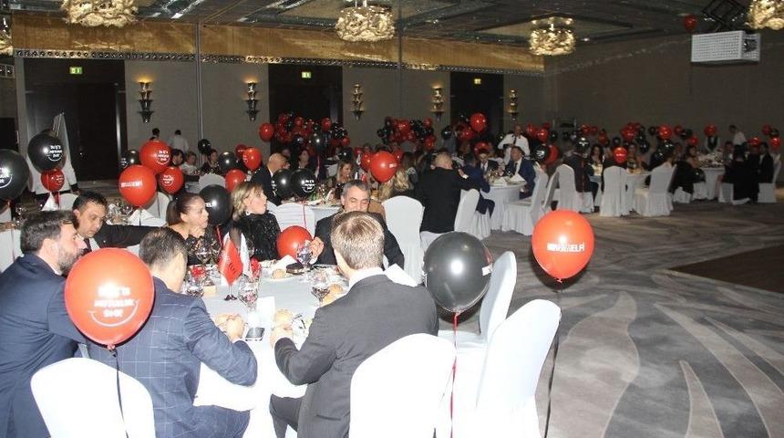 Realty World Elfi Gayrimenkul 3 Yaşında