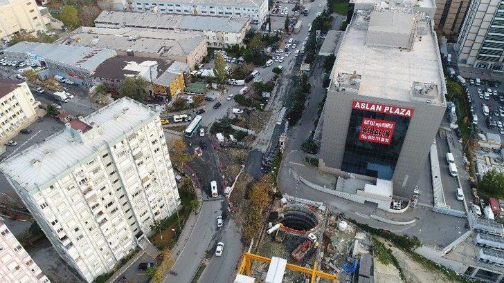 Yenibosna’da Bitmeyen Su Borusu Çalışması Vatandaşı Canından Bezdirdi G2