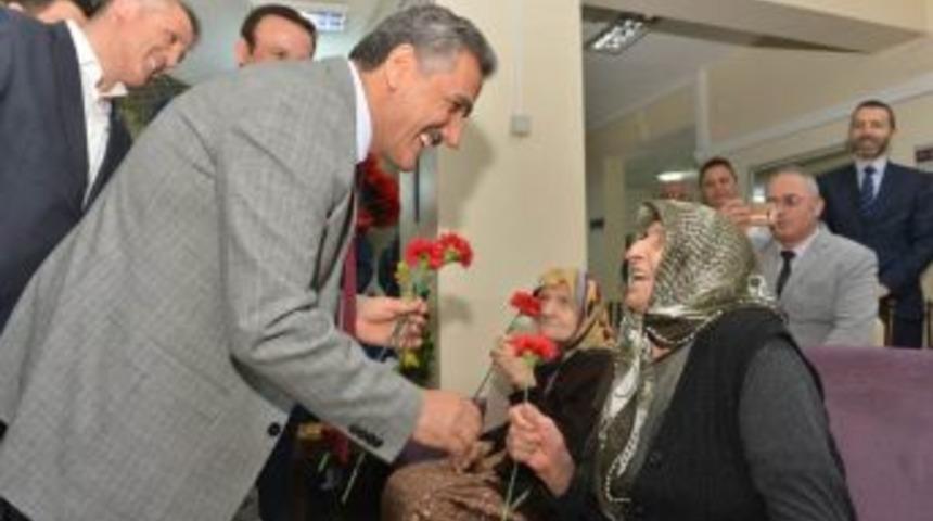 Kaymak: &ldquo;yaşlılarımıza Pozitif Ayrımcılık Yapıyoruz&rdquo;