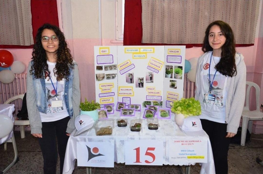 Altıeyl&uuml;l Ortaokulu T&uuml;bitak 4006 Bilim Fuarı A&ccedil;ıldı