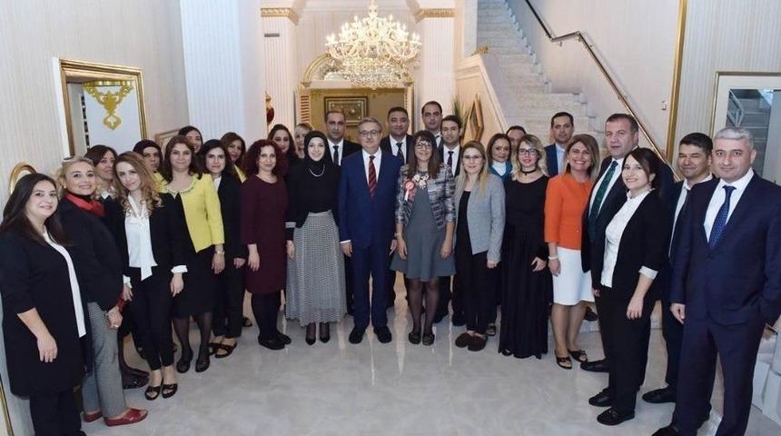 Vali Su, &Ouml;ğretmenleri Konağında Ağırladı