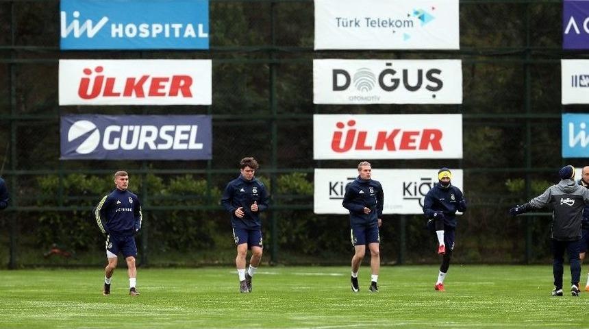 Fenerbah&ccedil;e, Kayserispor Ma&ccedil;ı Hazırlıklarını S&uuml;rd&uuml;rd&uuml;