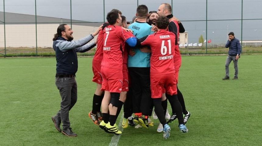 Valilik Kupası Sahiplerini Buldu