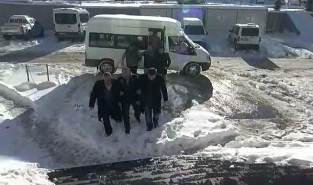 Van’da Terör Operasyonu: 12 Gözaltı