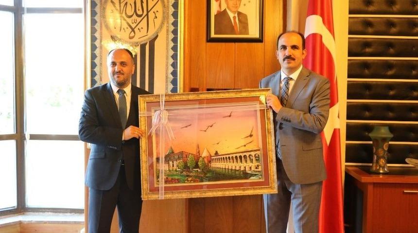 &Ouml;zaltun&rsquo;dan Başkan Altay&rsquo;a Ziyaret