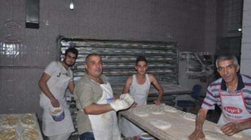 Emet&rsquo;te Ramazan Pidesi Fiyatları Değişmedi