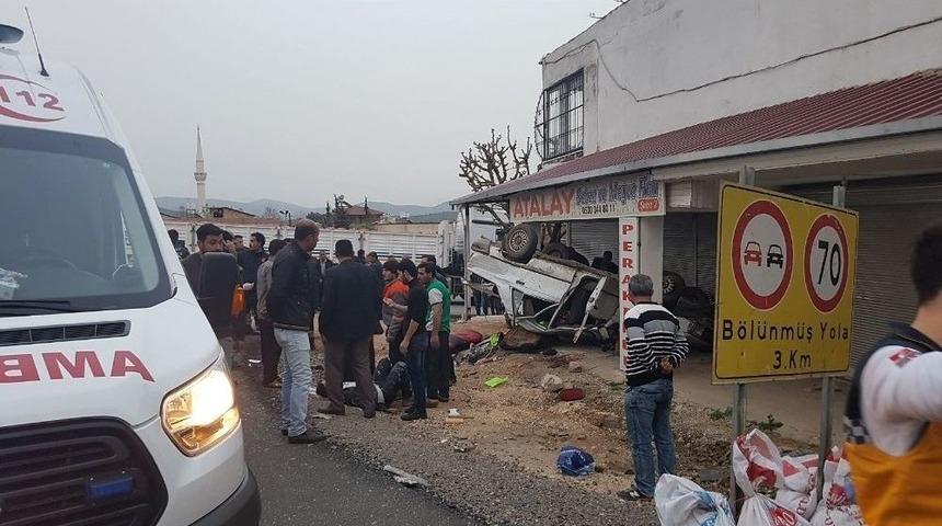 Hatay&rsquo;da Trafik Kazası: 4 Yaralı