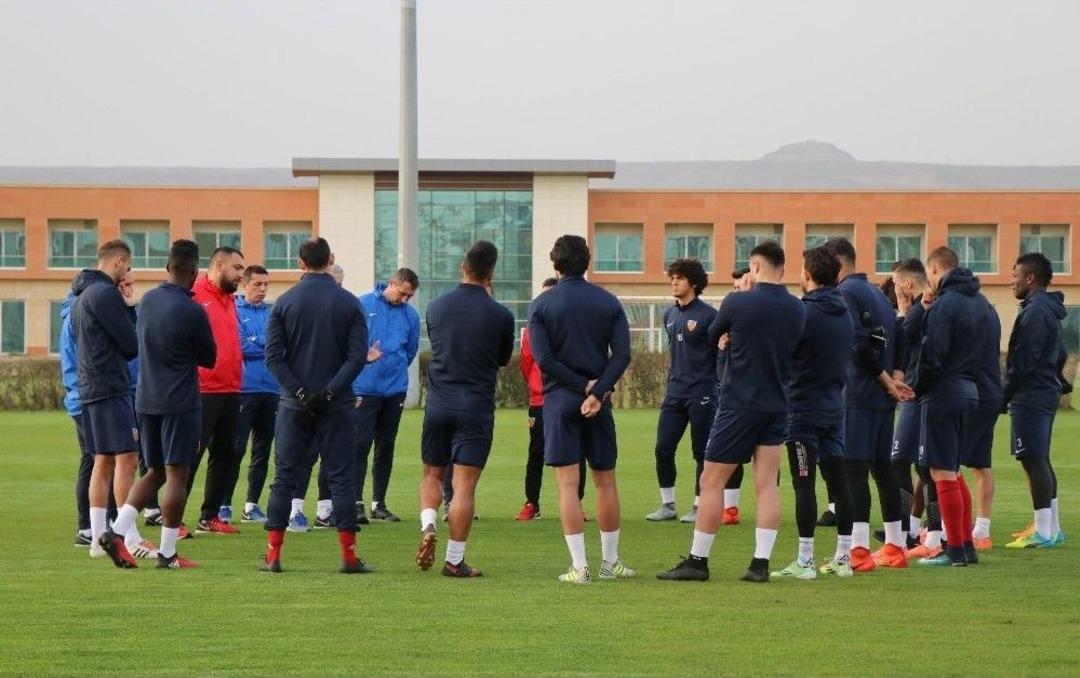 Sumudica: &ldquo;k&ouml;t&uuml; Bir D&ouml;nemden Ge&ccedil;iyoruz&rdquo;