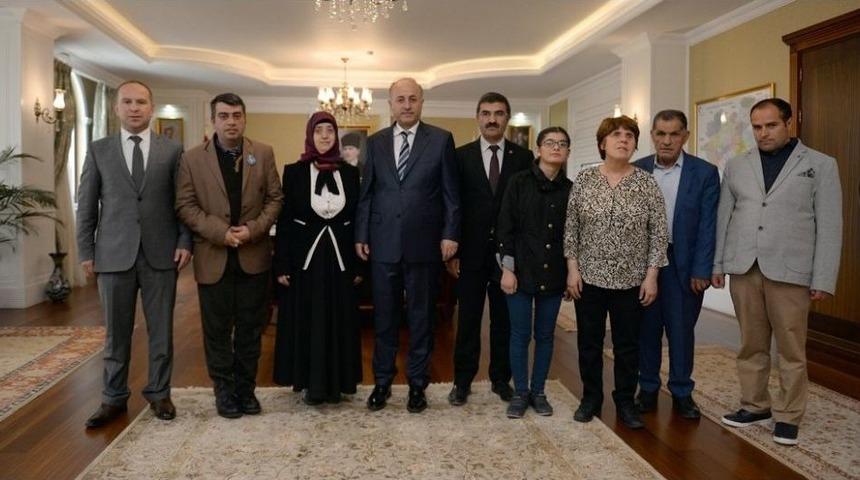 Vali Azizoğlu&rsquo;na Engelliler Haftası Ziyareti